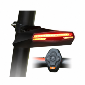 LUZ LED RECARGABLE (USB C) – TRASERA MULTIFUNCIÓN